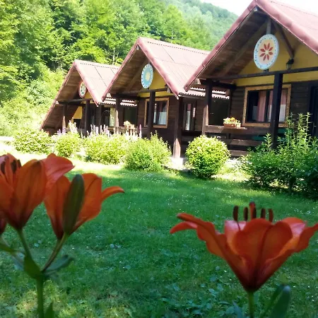 Cabana Dara Lodge